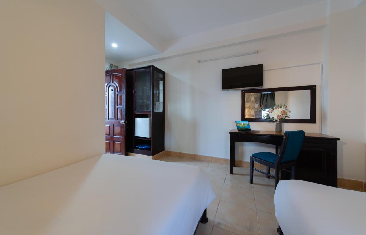 Hotel Starlight Nha Trang Esterno foto