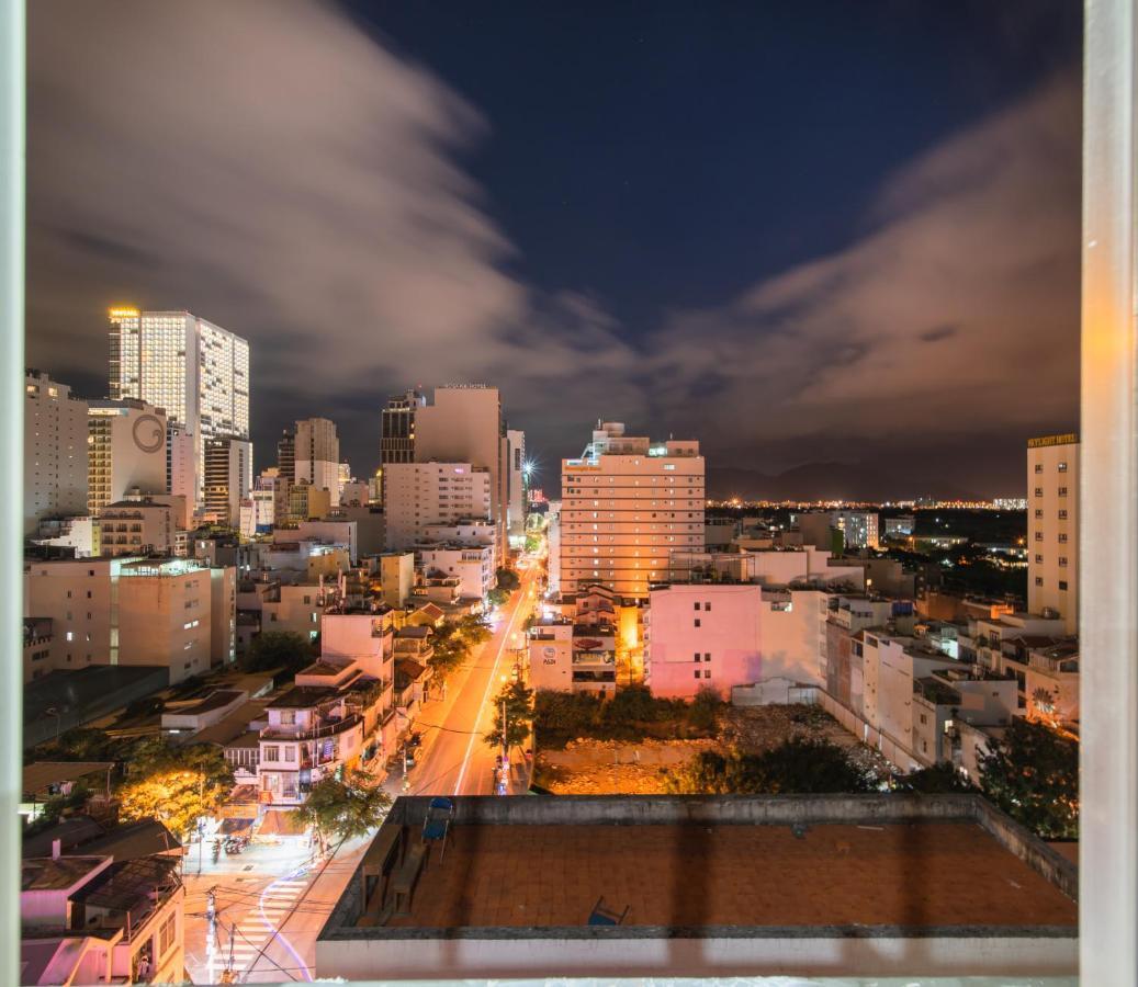 Hotel Starlight Nha Trang Esterno foto